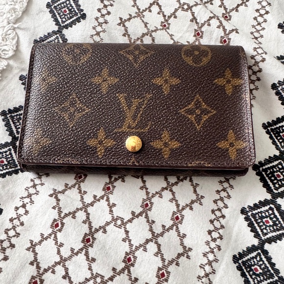 Louis Vuitton Handbags - LV Tresor Wallet